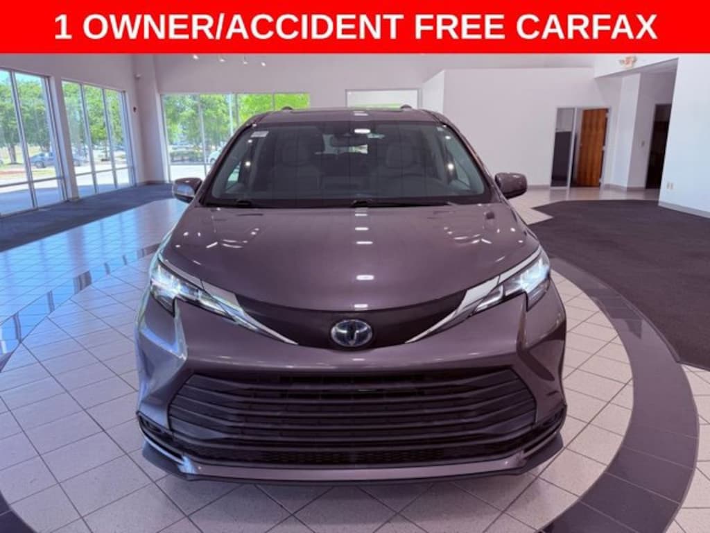 Used 2021 Toyota Sienna LE 8 Passenger Van