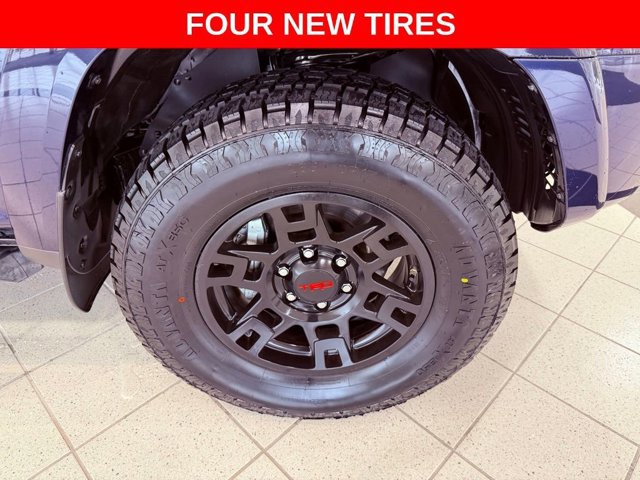 2022 Toyota 4Runner SR5 Premium photo 2