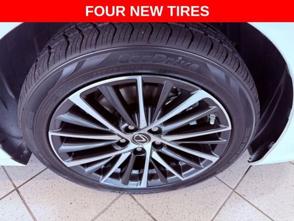 Used 2024 Lexus ES 350 Sedan