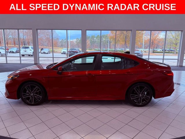 2025 Toyota Camry SE photo 4