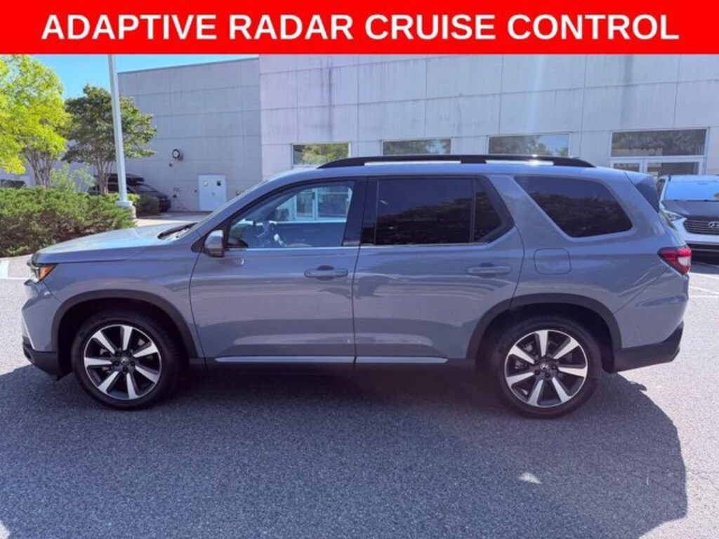 Used 2025 Honda Pilot Touring SUV