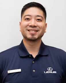 Staff member Ivan Tsui from 28e7026eb0ee