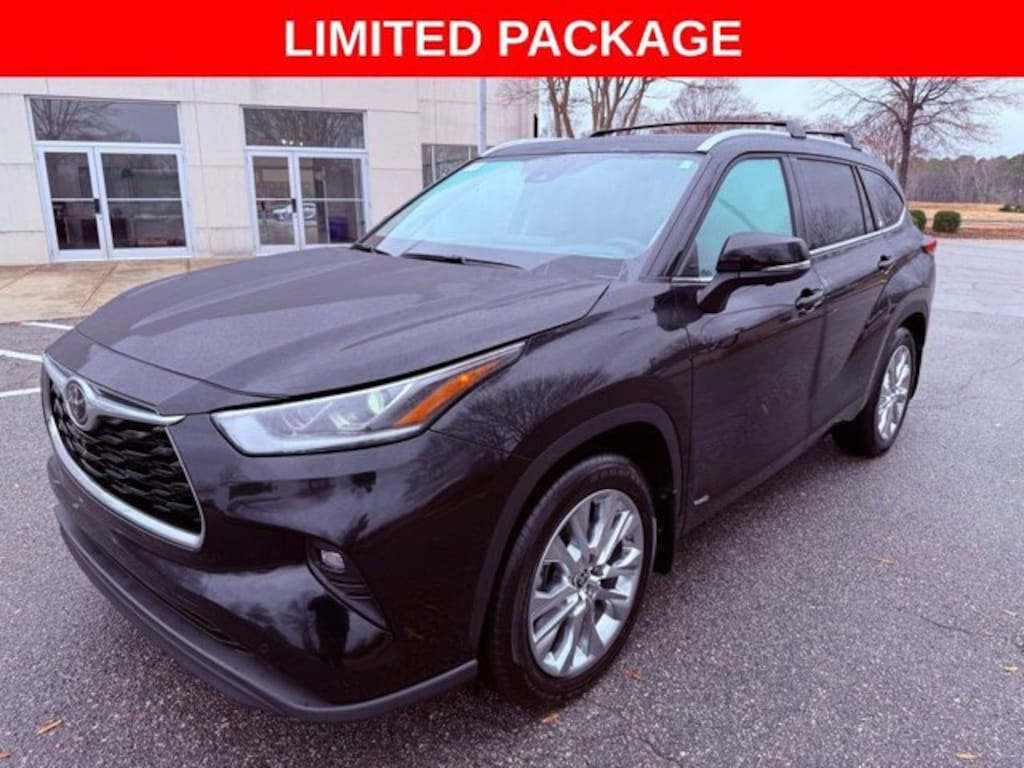 Used 2025 Toyota Highlander Hybrid Limited SUV