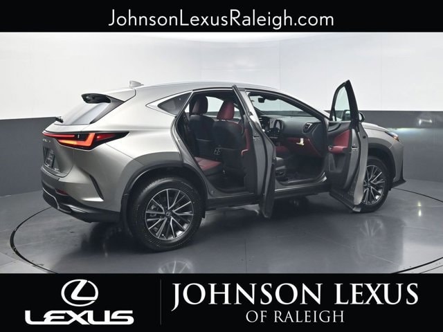 2026 Lexus NX 350h - Photo 30