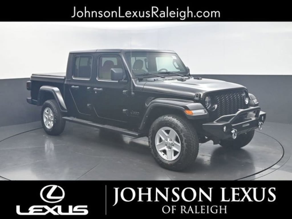 Used 2022 Jeep Gladiator Sport Truck Crew Cab