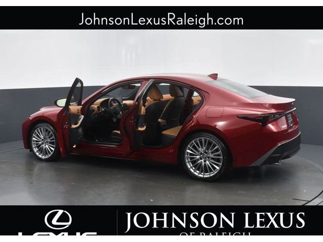 2025 Lexus IS 300 - Photo 34