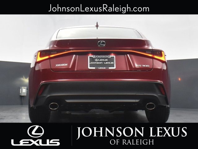 2025 Lexus IS 300 - Photo 19