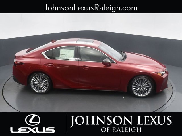 2025 Lexus IS 300 - Photo 29