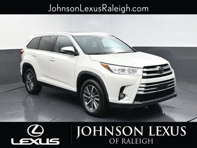 2019 Toyota Highlander SE XLE photo 3