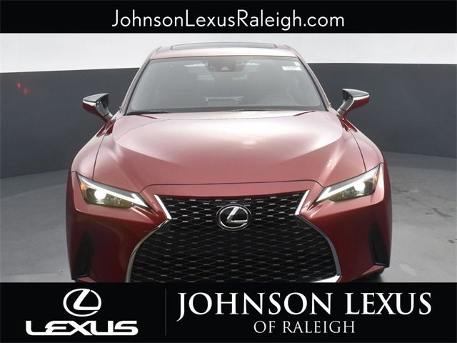 2025 Lexus IS 300 photo 4