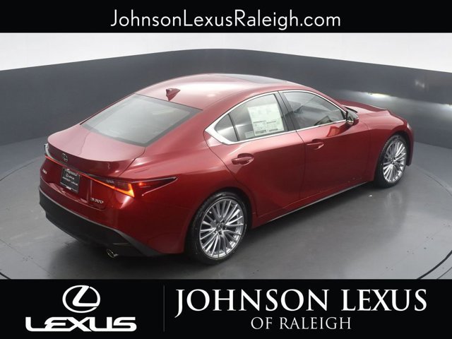 2025 Lexus IS 300 - Photo 28