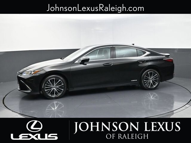 2022 Lexus ES 300h photo 2