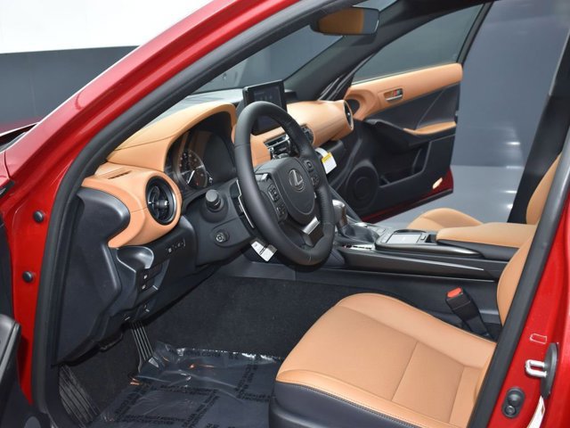 2025 Lexus IS 300 - Photo 12