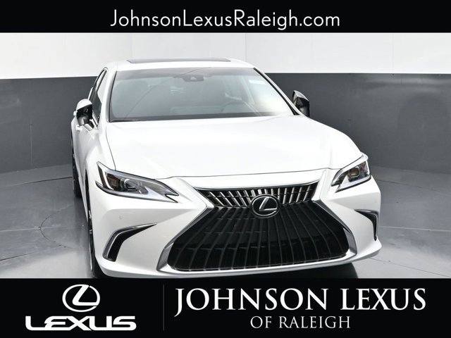2025 Lexus ES 300h photo 4