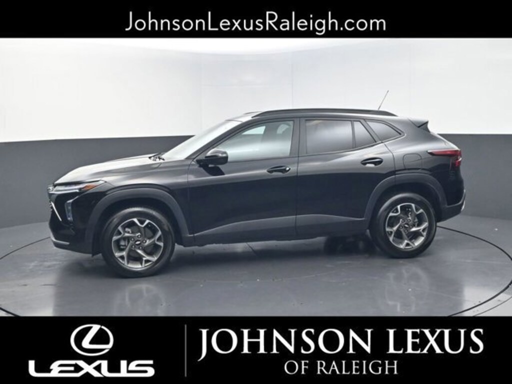 Used 2024 Chevrolet Trax LT SUV