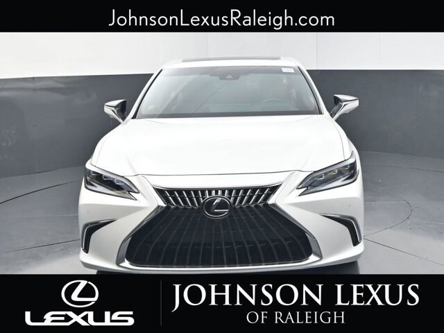 2024 Lexus ES 300h Ultra Luxury photo 4