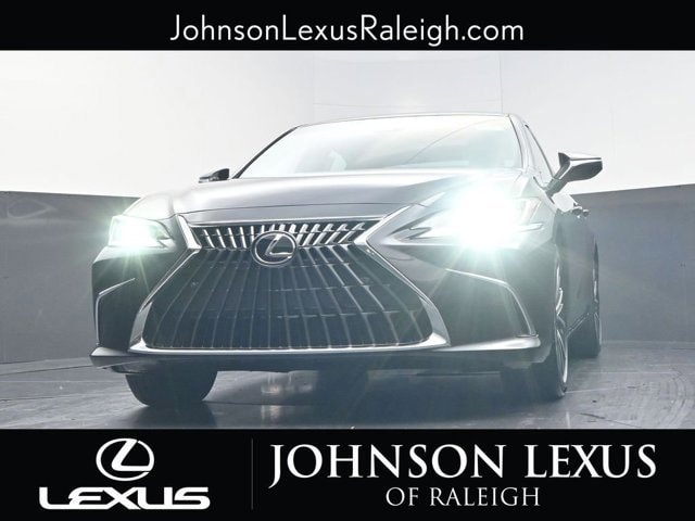 2025 Lexus ES 350's photo