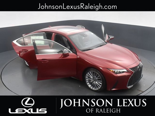 2025 Lexus IS 300 - Photo 33