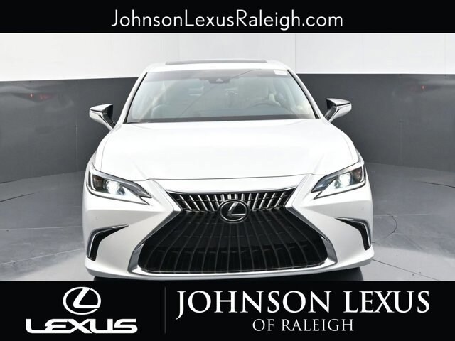 2025 Lexus ES 300h Base photo 4