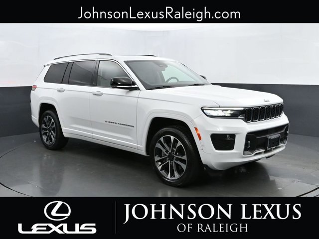 2021 Jeep Grand Cherokee Overland photo 3
