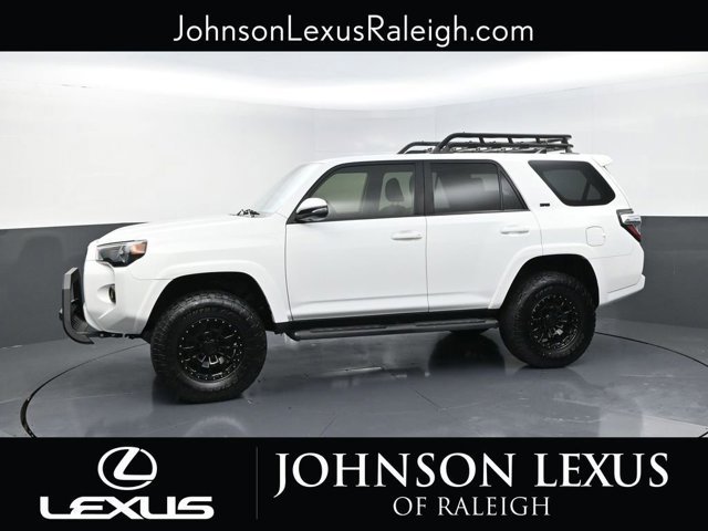 2020 Toyota 4Runner Base photo 2
