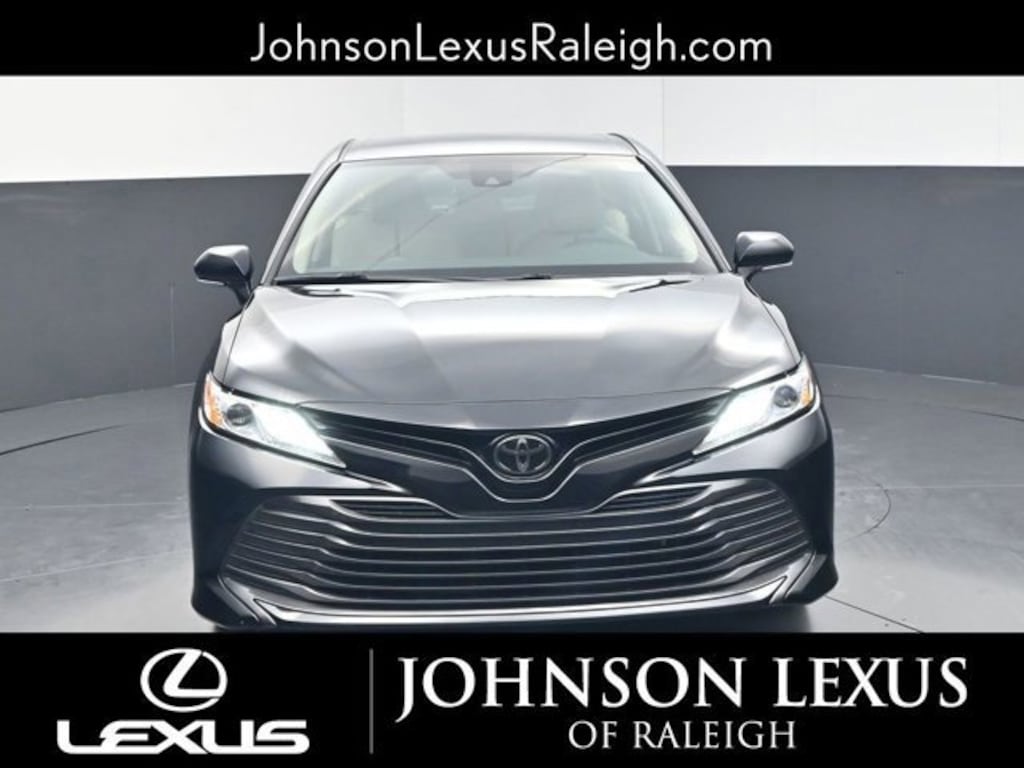 Used 2019 Toyota Camry XLE Sedan