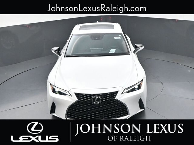 2025 Lexus IS 300 - Photo 23