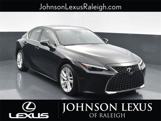 2021 Lexus IS 300 photo 3