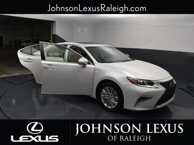 2016 Lexus ES