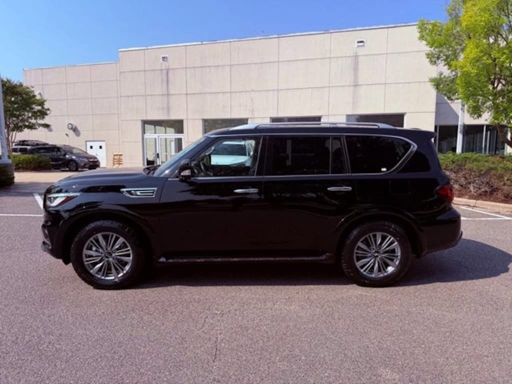 Used 2021 INFINITI QX80 LUXE