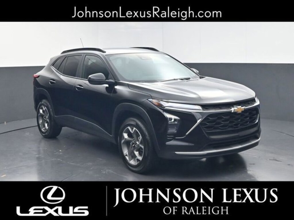 Used 2024 Chevrolet Trax LT SUV