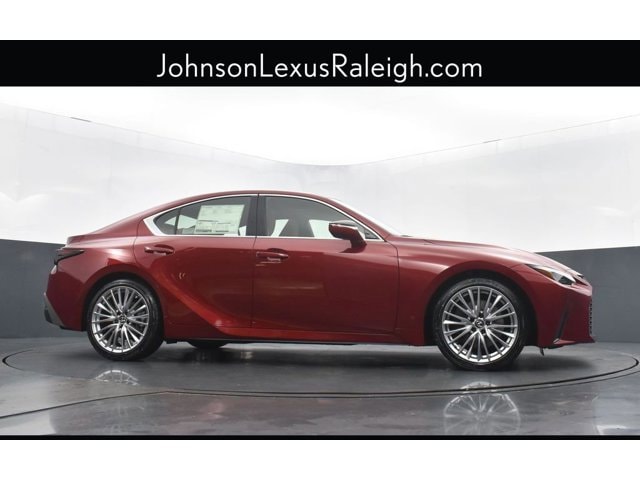 2025 Lexus IS 300 - Photo 18