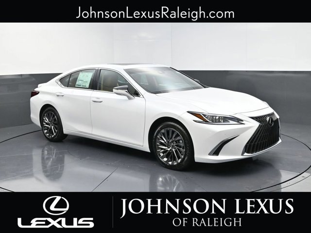 2025 Lexus ES 300h Luxury photo 3