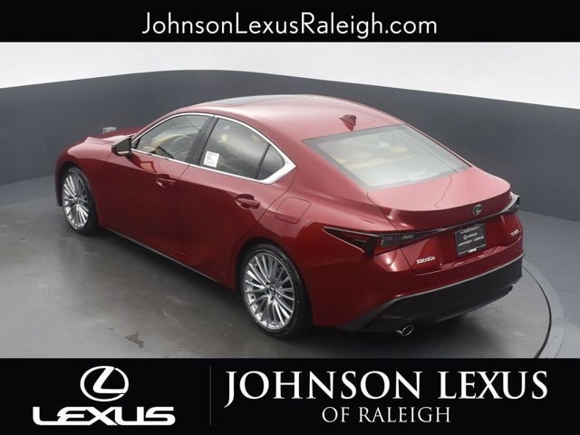 2025 Lexus IS 300 - Photo 23