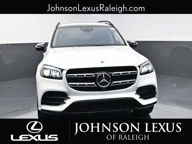 2023 Mercedes Benz GLS 580 4MATIC photo 4