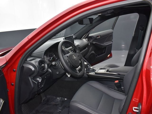 2025 Lexus IS 300 - Photo 13