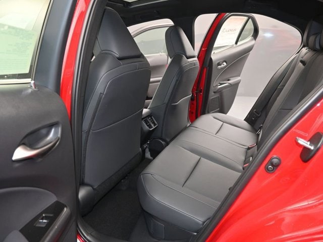 2025 Lexus UX 300h Premium - Photo 12