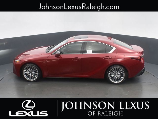 2025 Lexus IS 300 - Photo 30