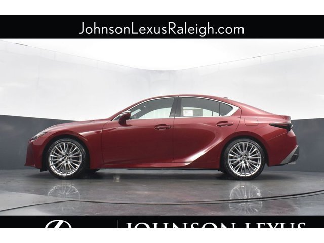 2025 Lexus IS 300 - Photo 19