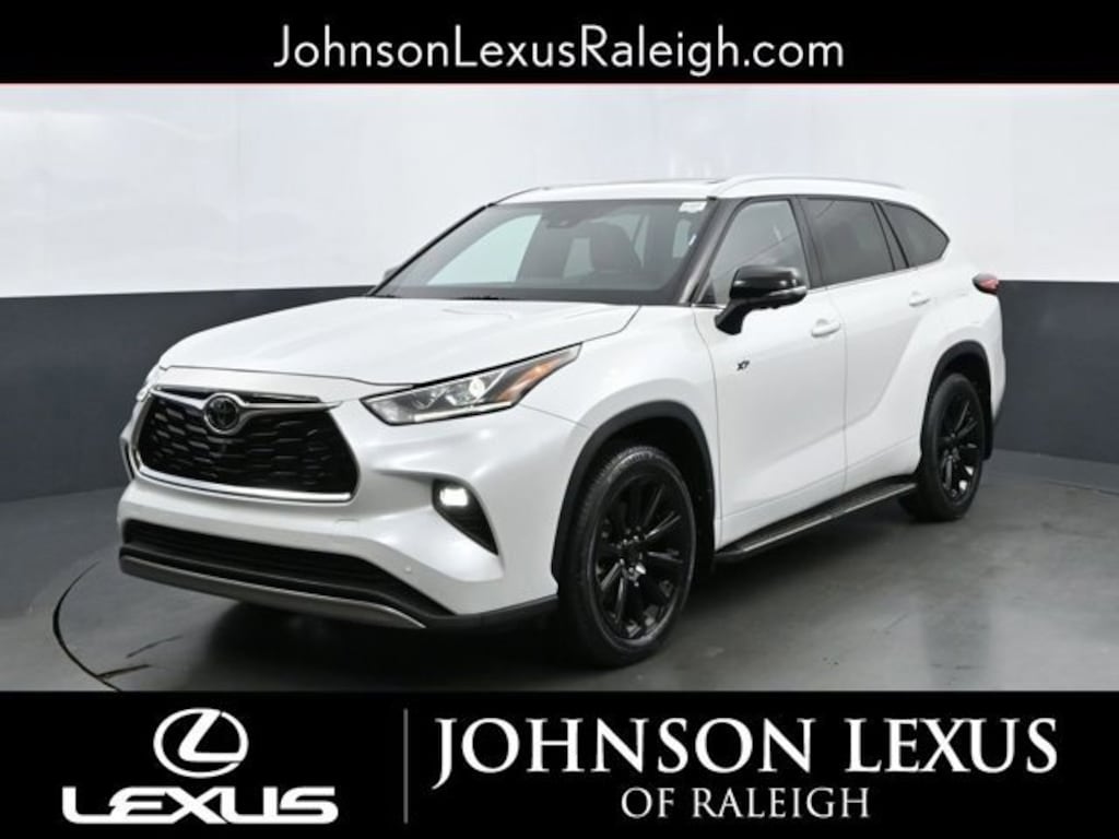 Used 2024 Toyota Highlander LE SUV