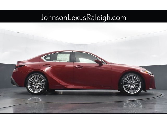 2025 Lexus IS 300 - Photo 21