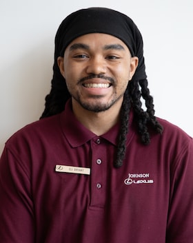 Staff member Elijah Bryant from 26dae108c655