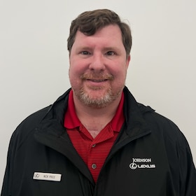 Staff member Nick Price from 7b6ef1dbf516