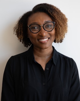 Staff member Shavonda Battle from efac8b2c4b4a