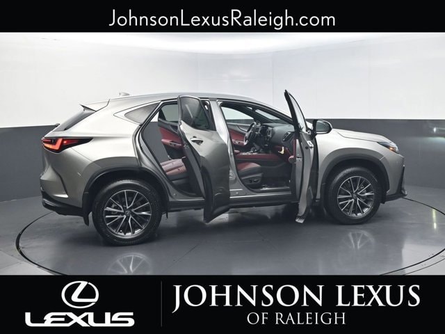 2026 Lexus NX 350h - Photo 32