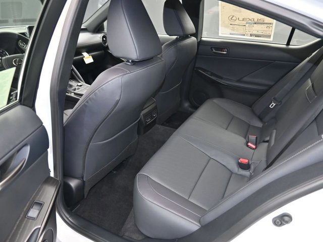 2025 Lexus IS 300 - Photo 8