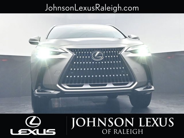 2026 Lexus NX 350h - Photo 15