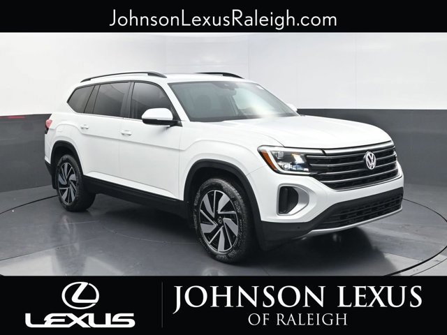 2025 Volkswagen Atlas SE Technology photo 2