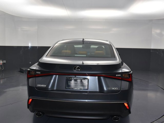 2025 Lexus IS 300 F SPORT photo 2