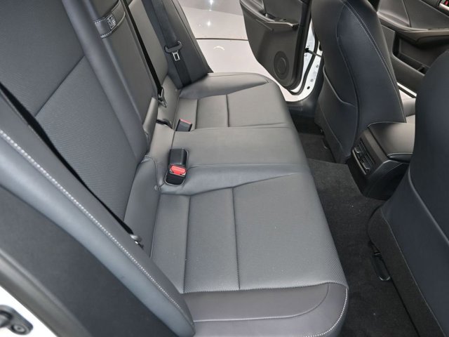 2025 Lexus IS 300 - Photo 9